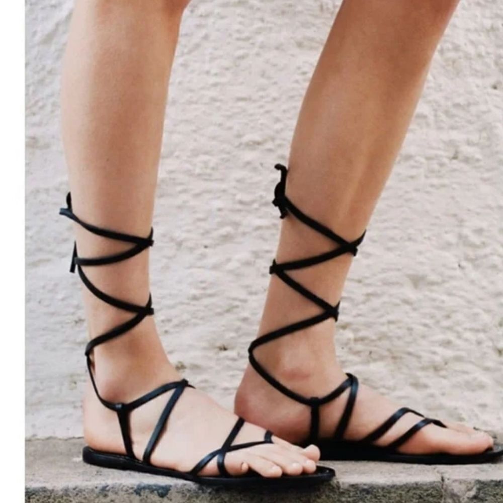 NWOT Zara Lace Up Tied Leather Jute Leather Black Sandals Size 41 - Picture 1 of 8